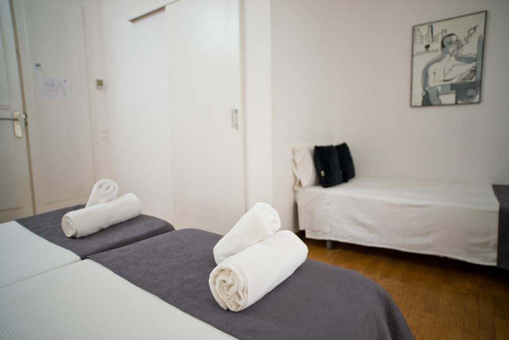 Petit Hotel Барселона Экстерьер фото