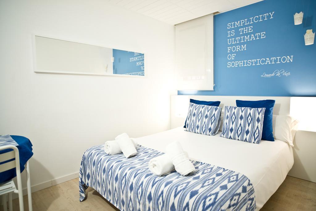 Petit Hotel Барселона Экстерьер фото